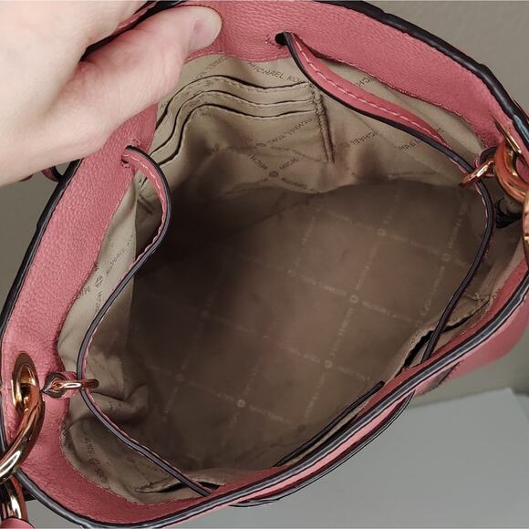 Michael Kors Dusty Pink Rose Pebbled Leather Bucket Crossbody Bag Valentine - Picture 14 of 16